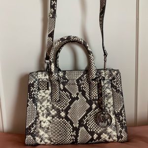 Michael Kors Purse (Authentic)